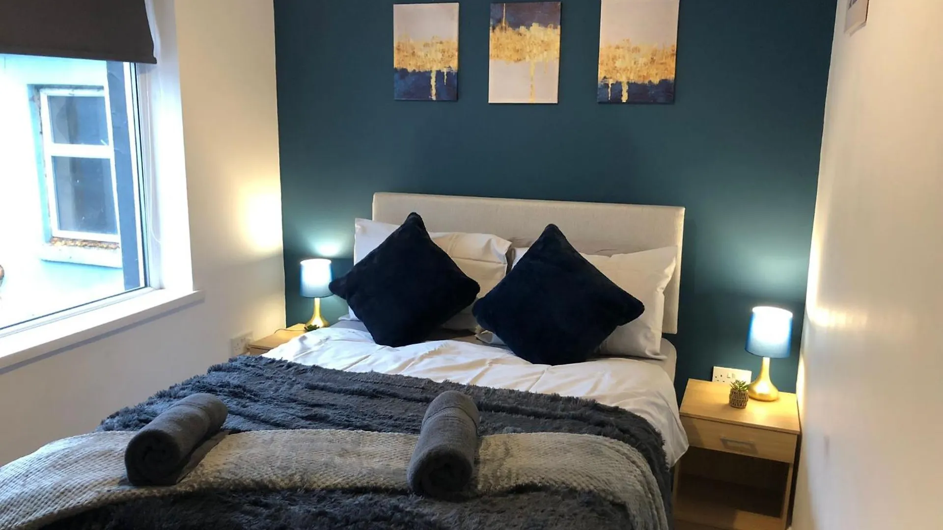 Bank Street Apartment 10 contacts